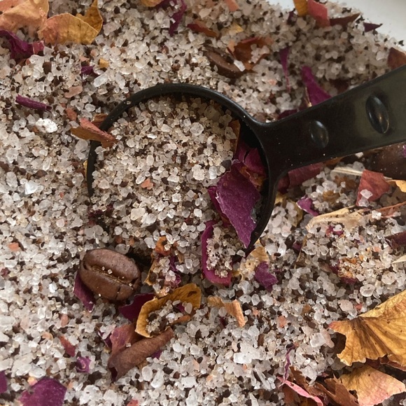 New Year 🎊Abundance, Prosperity, protection and Luck celebration kit. - Picture 10 of 15